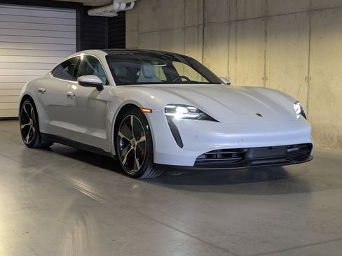 Certified 2021 Porsche Taycan 4S image 11