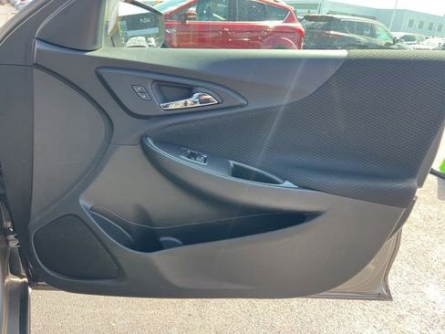 Used 2024 Chevrolet Malibu LT image 31