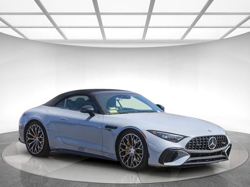 Used 2022 Mercedes-Benz SL 63 AMG 4MATIC image 4