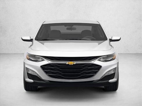 Used 2024 Chevrolet Malibu LT image 2