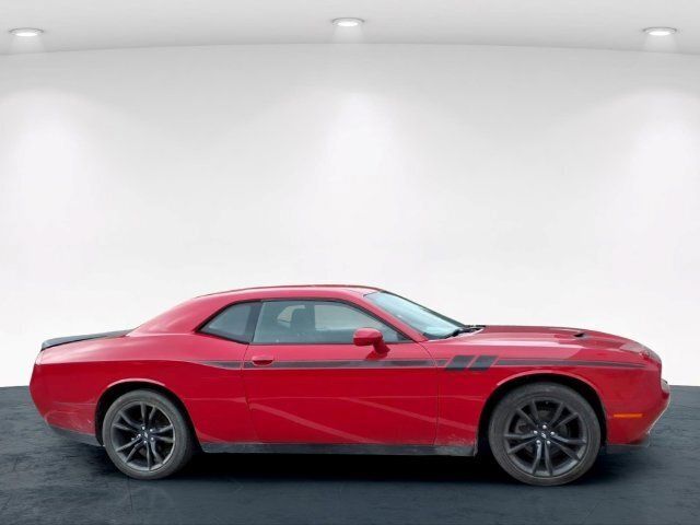 Used 2018 Dodge Challenger SXT w/ Blacktop Package RWD image 19
