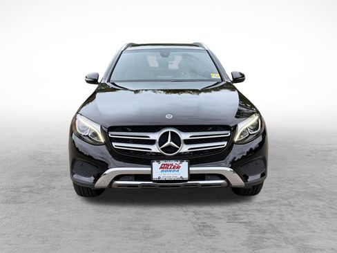 Used 2019 Mercedes-Benz GLC 300 4MATIC image 2