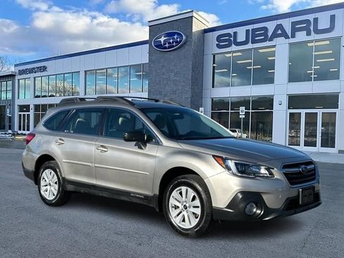 Used 2018 Subaru Outback 2.5i image 1