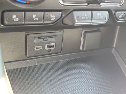 Certified 2021 Chevrolet Tahoe High Country image 14