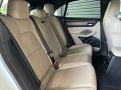Used 2024 Porsche Macan 4 Electric AWD/4WD image 27