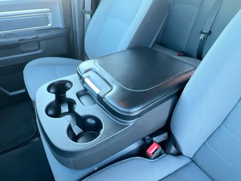 Used 2024 RAM 1500 Classic SLT image 21