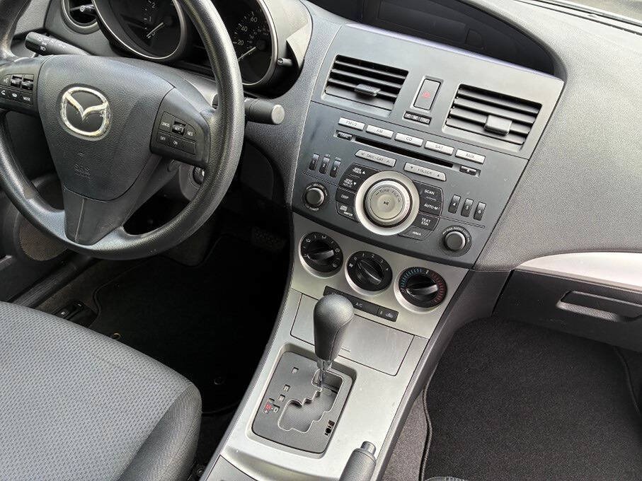 Used 2010 MAZDA MAZDA3 i Touring FWD image 26