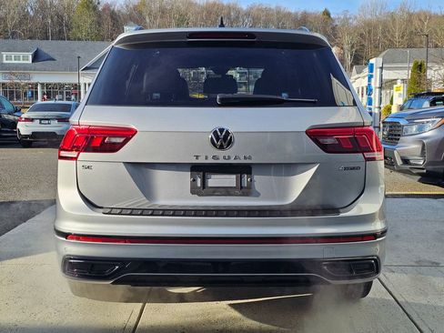 Used 2022 Volkswagen Tiguan SE R-Line image 5