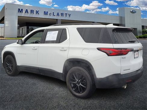 Used 2023 Chevrolet Traverse LT image 4