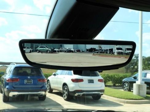 Used 2022 Cadillac XT6 Sport w/ Technology Package image 32