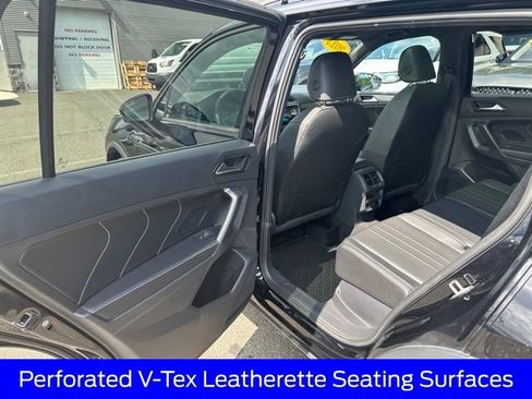 Used 2023 Volkswagen Tiguan SE R-Line AWD/4WD image 32