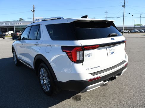 New 2026 Ford Explorer Platinum RWD image 10