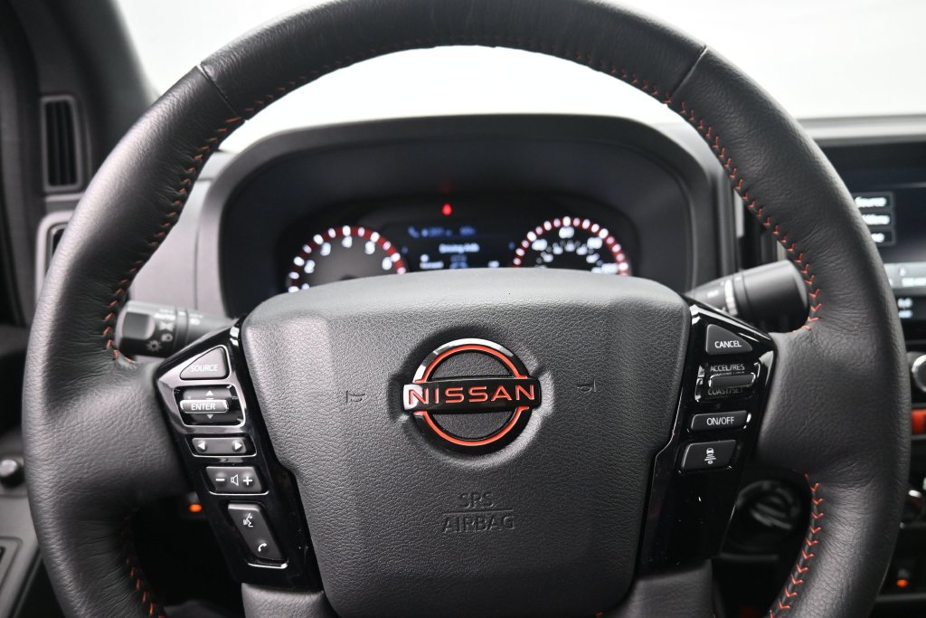 Used 2026 Nissan Frontier PRO-4X AWD/4WD image 12