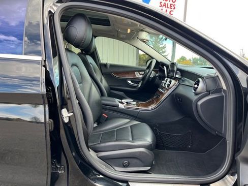 Used 2015 Mercedes-Benz C 300 4MATIC Sedan w/ Premium 1 Package image 29