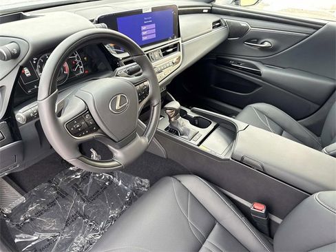 New 2025 Lexus ES 350 Ultra Luxury image 21