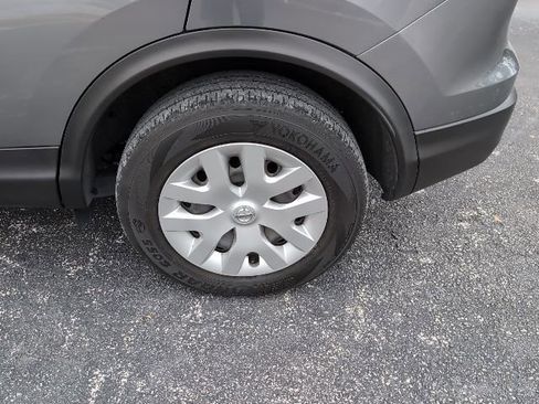 Used 2019 Nissan Rogue Sport S image 7