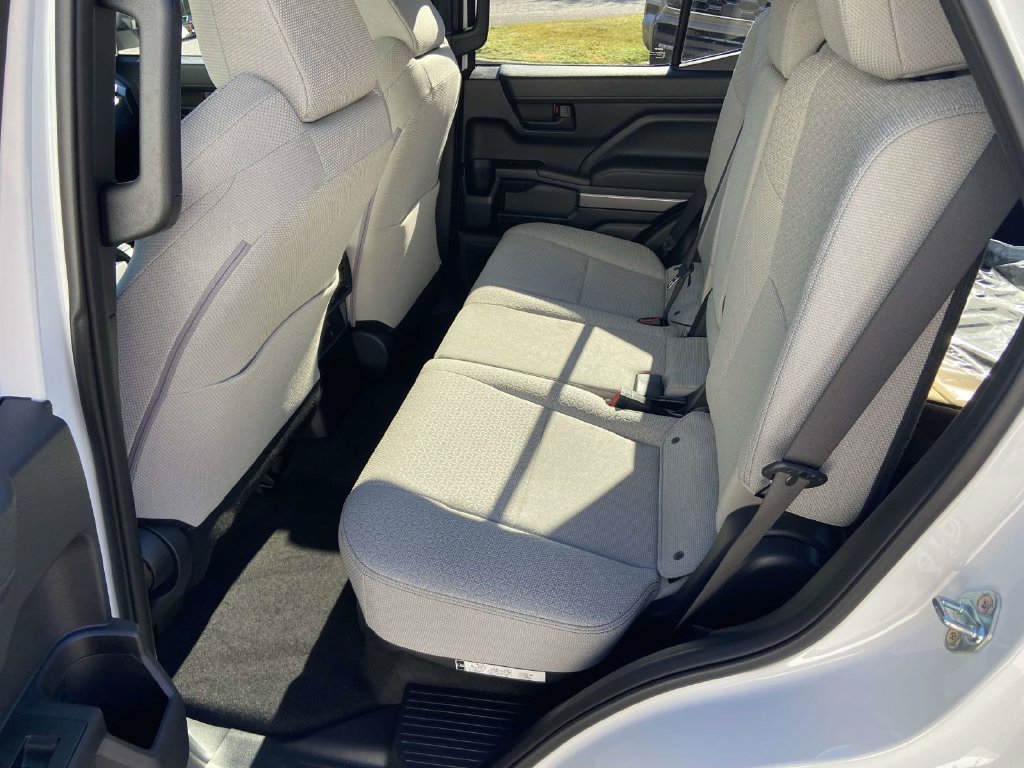 Used 2026 Toyota 4Runner SR5 RWD image 20