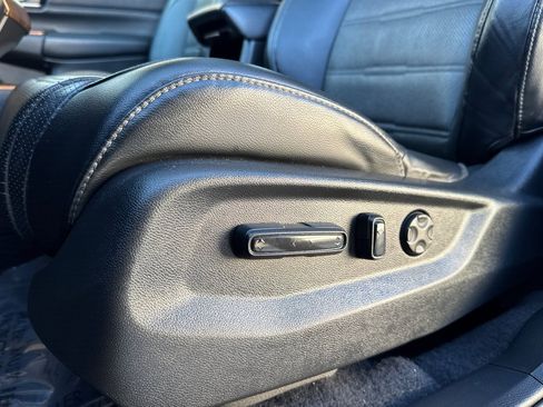 Used 2022 Honda CR-V Touring image 14