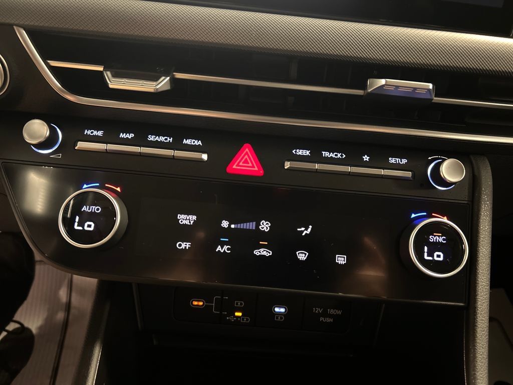 New 2026 Hyundai Sonata Blue FWD image 17