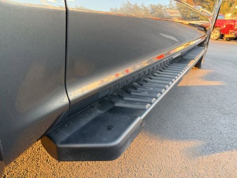 Used 2019 Ford F150 XLT w/ Equipment Group 302A Luxury image 11