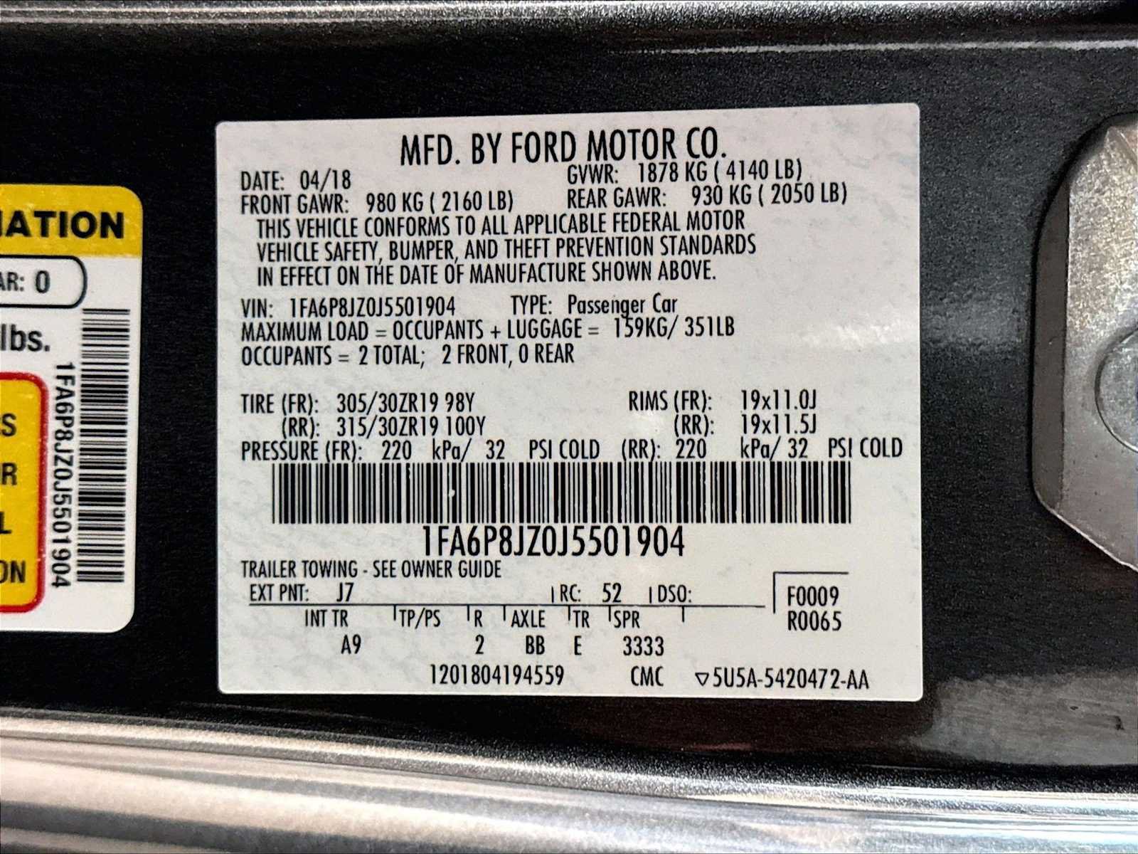 Used 2018 Ford Mustang Shelby GT350R w/ GT350R Equipment Group 920A RWD image 39
