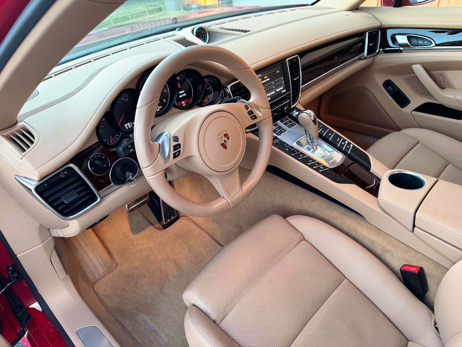Used 2013 Porsche Panamera image 40