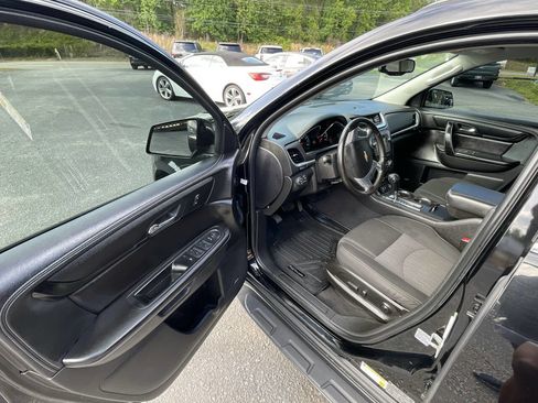 Used 2017 Chevrolet Traverse LT w/ Graphite Special Edition FWD image 13