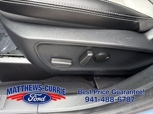 Certified 2024 Ford Escape SE w/ PHEV Premium Package FWD image 10