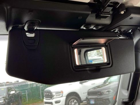 Used 2022 Jeep Wrangler Unlimited Sahara w/ Cold Weather Group image 26