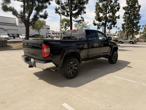Used 2014 Toyota Tundra SR5 w/ TRD Off Road Package image 5