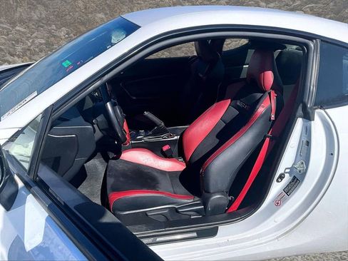 Used 2020 Subaru BRZ tS image 23