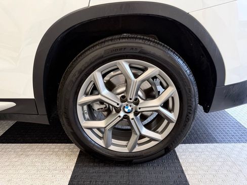 Used 2024 BMW X3 xDrive30i AWD/4WD image 11