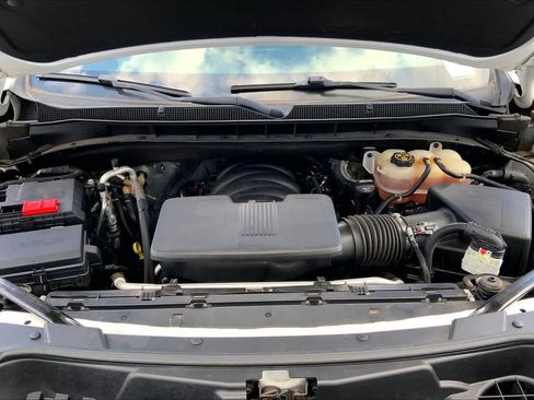 Used 2022 Chevrolet Tahoe LT RWD image 9