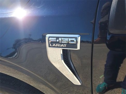Used 2022 Ford F150 Lariat image 8