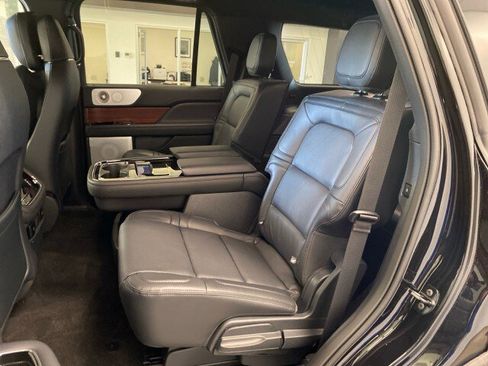 New 2024 Lincoln Navigator Reserve image 9