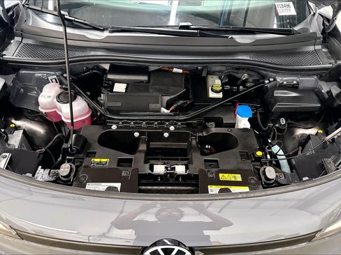 Used 2023 Volkswagen ID.4 Pro S Plus RWD image 33