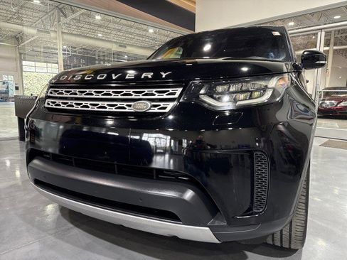 Used 2018 Land Rover Discovery HSE image 27