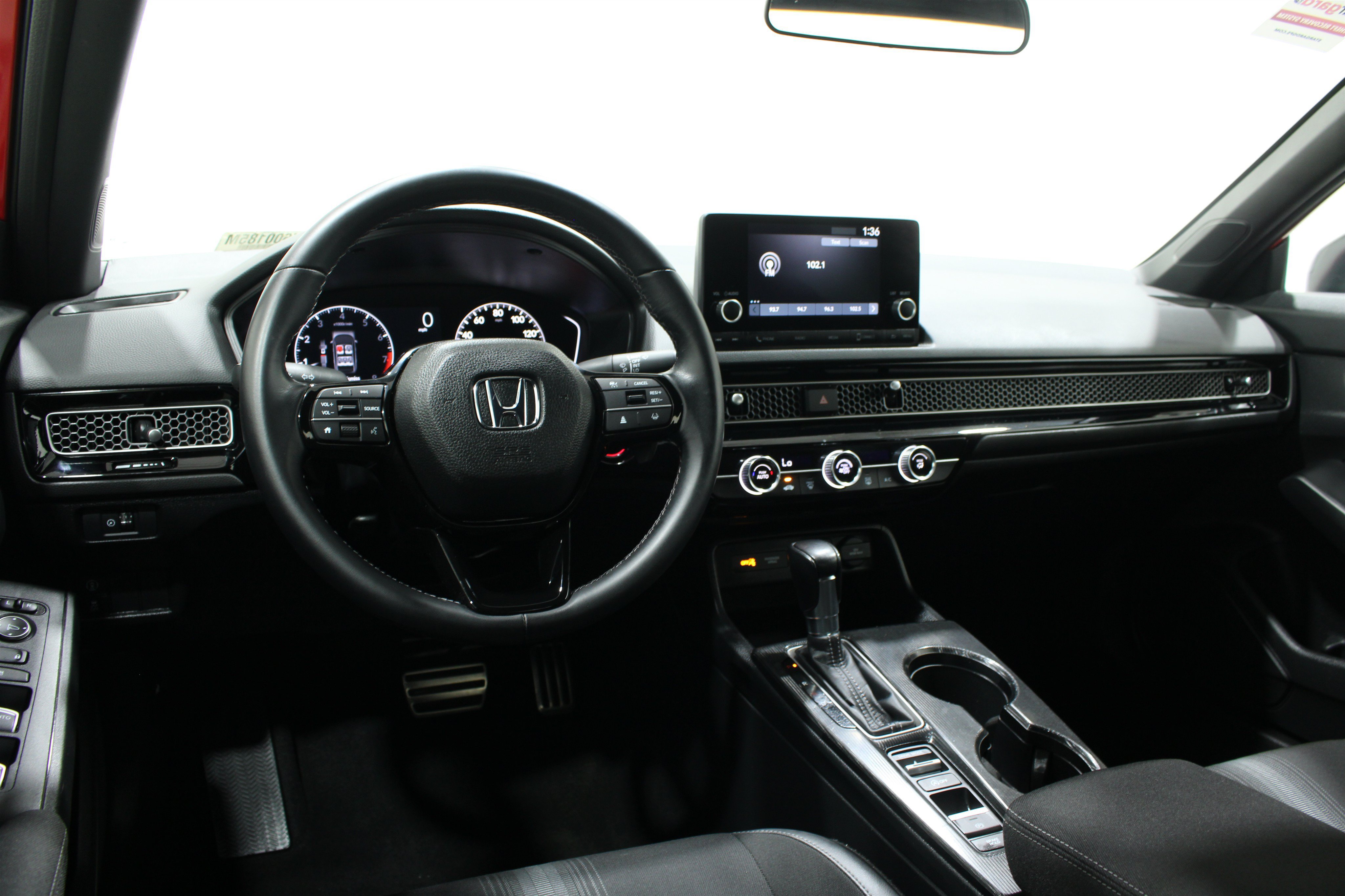 Used 2023 Honda Civic Sport image 2