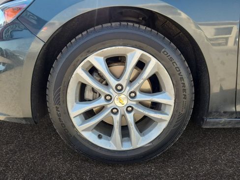 Used 2018 Chevrolet Malibu LT FWD image 14