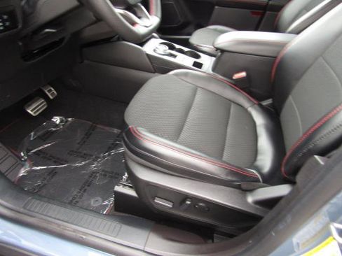 Used 2023 Ford Escape ST-Line w/ Tech Pack #1 image 16