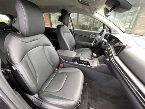 Used 2026 Kia Sportage EX image 14