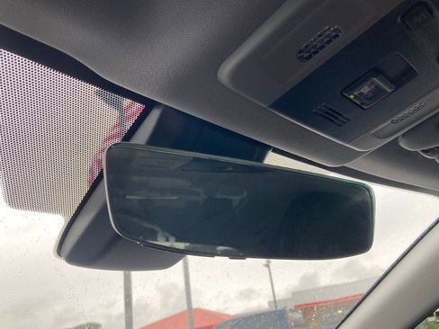 Used 2023 Toyota Camry SE image 25