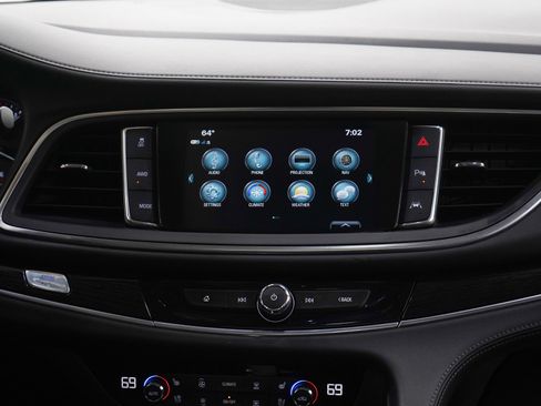 Used 2019 Buick Enclave Avenir w/ Avenir Technology Package image 16