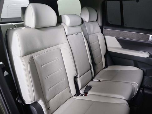 Certified 2024 Hyundai Santa Fe Limited image 37