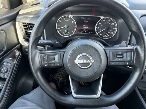 Used 2024 Nissan Rogue SV AWD/4WD image 26