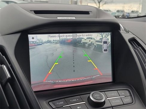 Used 2017 Ford Escape SE w/ Equipment Group 201A image 30