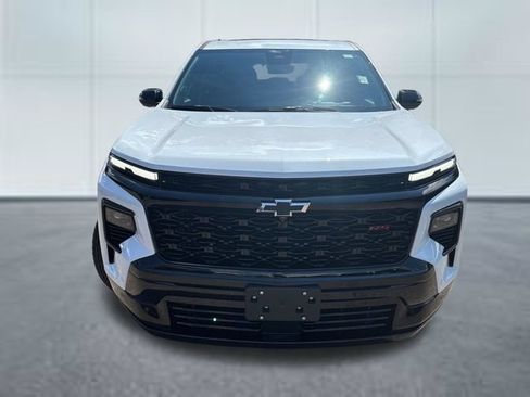 Used 2026 Chevrolet Traverse RS w/ LPO, Floor Liner Package AWD/4WD image 6