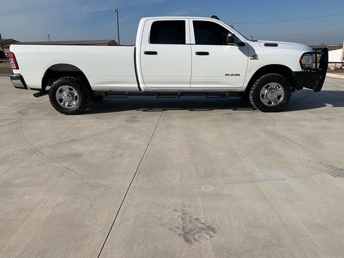 Used 2022 RAM 2500 Tradesman w/ Chrome Appearance Group image 6