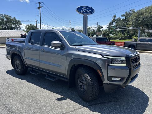 Used 2025 Nissan Frontier Pro-X RWD image 1