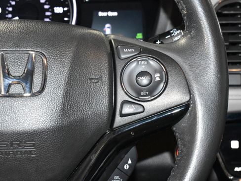 Used 2019 Honda HR-V Touring image 14